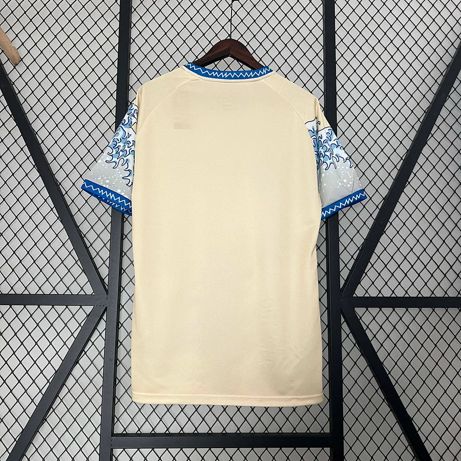 Camiseta blanca de edición especial de Japón 2024