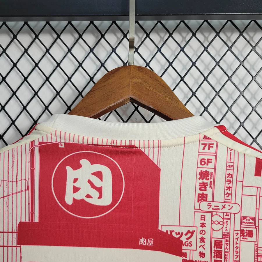 Camiseta roja de edición especial de Tokio 2023