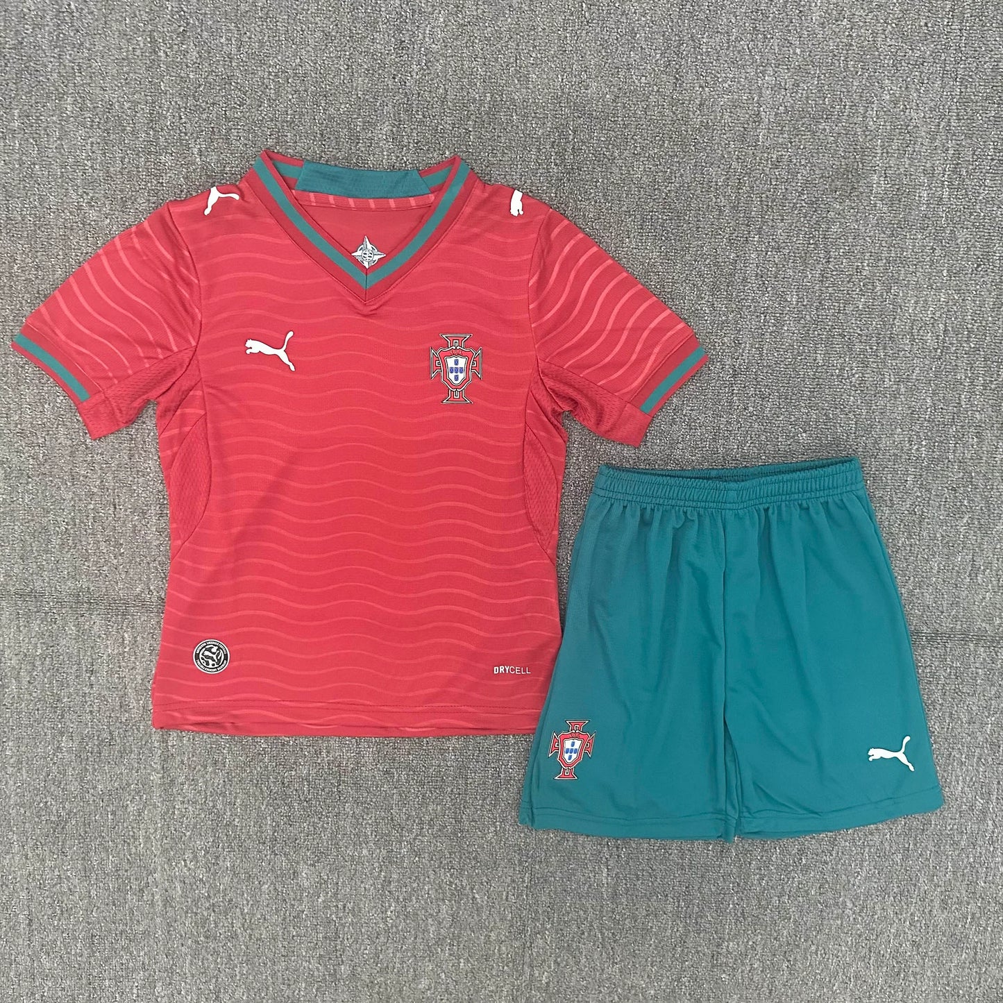 Camiseta local de Portugal 2026 para niños