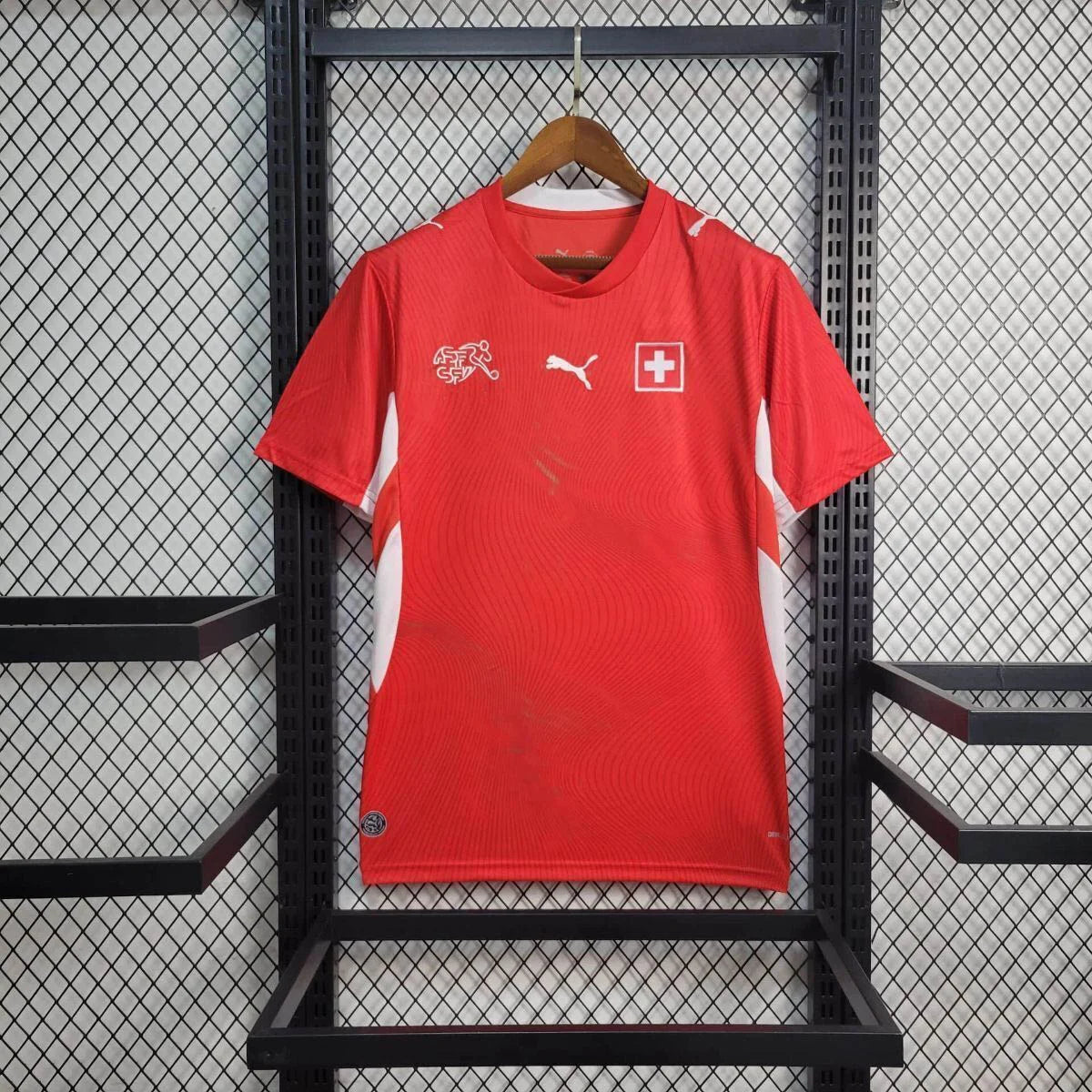 Camiseta local de la selección nacional de Suiza 2026