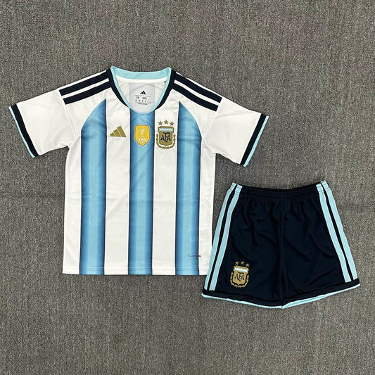 Camiseta local de la selección argentina 2026 para niños