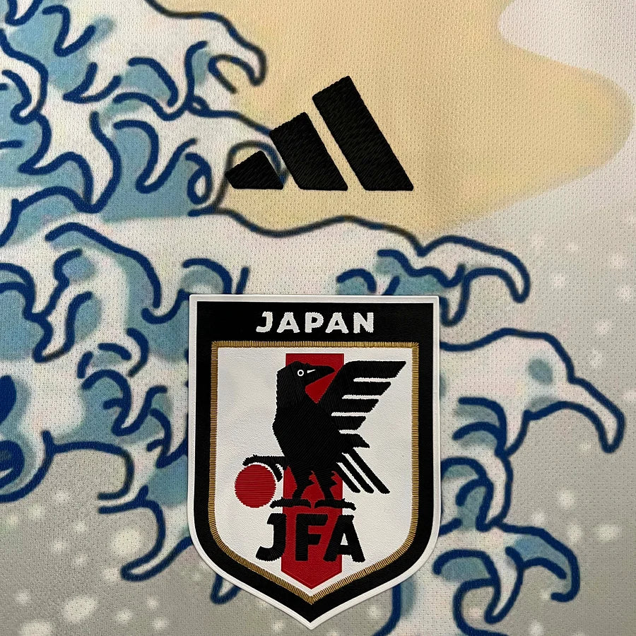 Camiseta blanca de edición especial de Japón 2024